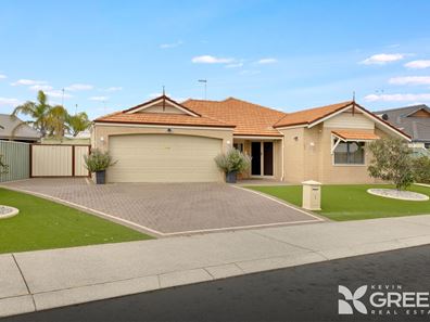1 Riceflower Boulevard, Halls Head WA 6210