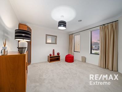 22 Woodbine Loop, Tapping WA 6065