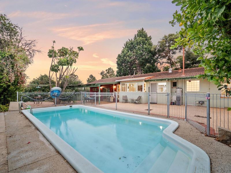 1 Snowball Road, Kalamunda