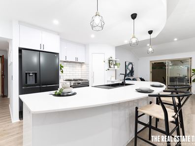 6 Rosewood Heights, Ellenbrook WA 6069