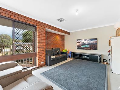 13 Kalmia Way, Forrestfield WA 6058