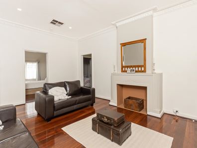206 Leake  Street, Belmont WA 6104