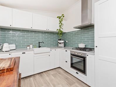 206 Leake  Street, Belmont WA 6104