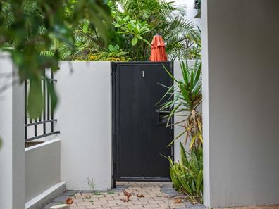 1/39 Mill Point Road, South Perth WA 6151