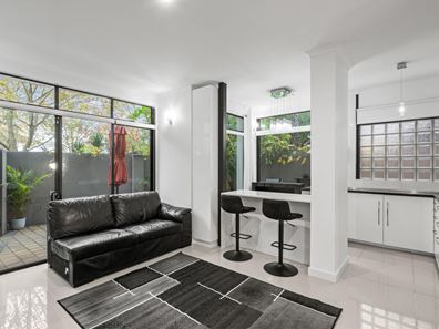 1/39 Mill Point Road, South Perth WA 6151