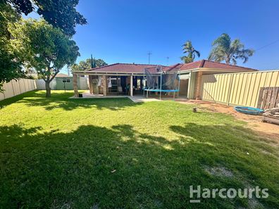 6 Torrens Place, Greenfields WA 6210