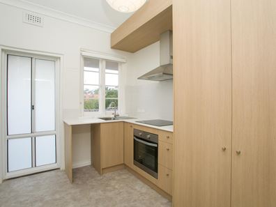 8/118 Broadway, Crawley WA 6009