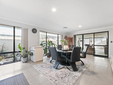 17 Viva Boulevard, Baldivis WA 6171