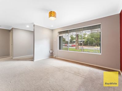 8 Jenkinson Street, Gosnells WA 6110
