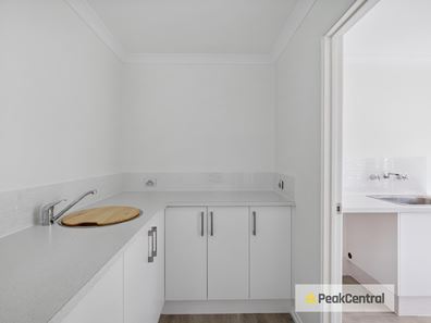 30 Wintergreen Crescent, Treeby WA 6164