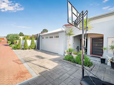 22 Goodrich Way, Darch WA 6065
