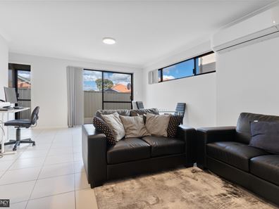 7/30 Ewart Street, Midvale WA 6056