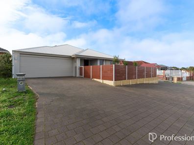 5 Viscount Road, Morley WA 6062