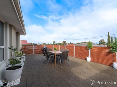 5 Viscount Road, Morley WA 6062