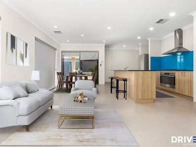 8 Wattley Road, Wellard WA 6170