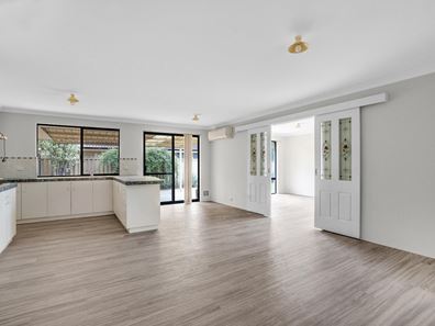 11 Modong Street, Dalyellup WA 6230