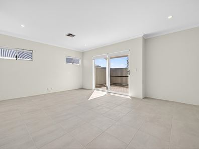 5 Marigold Way, Alkimos WA 6038