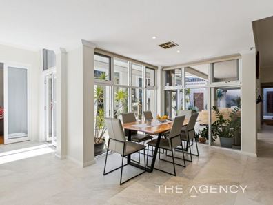 1 Leeward Chase, Hillarys WA 6025
