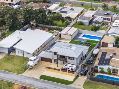 8 Dutton Way, Singleton WA 6175