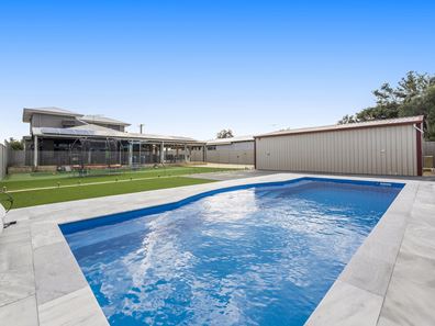 8 Dutton Way, Singleton WA 6175