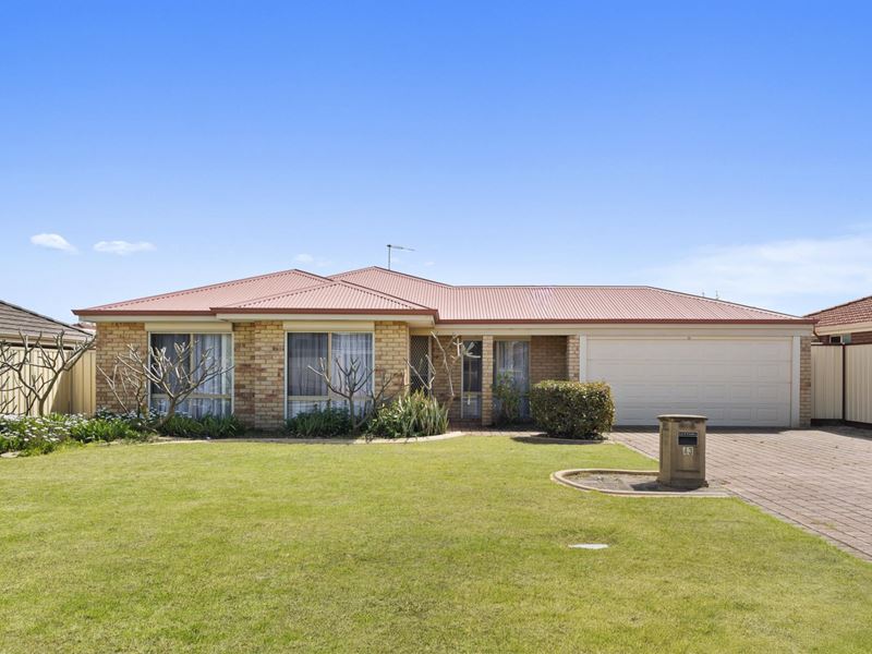 43 Mornington Boulevard, Waikiki WA 6169