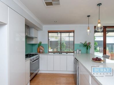 140 Glengarry Drive, Duncraig WA 6023