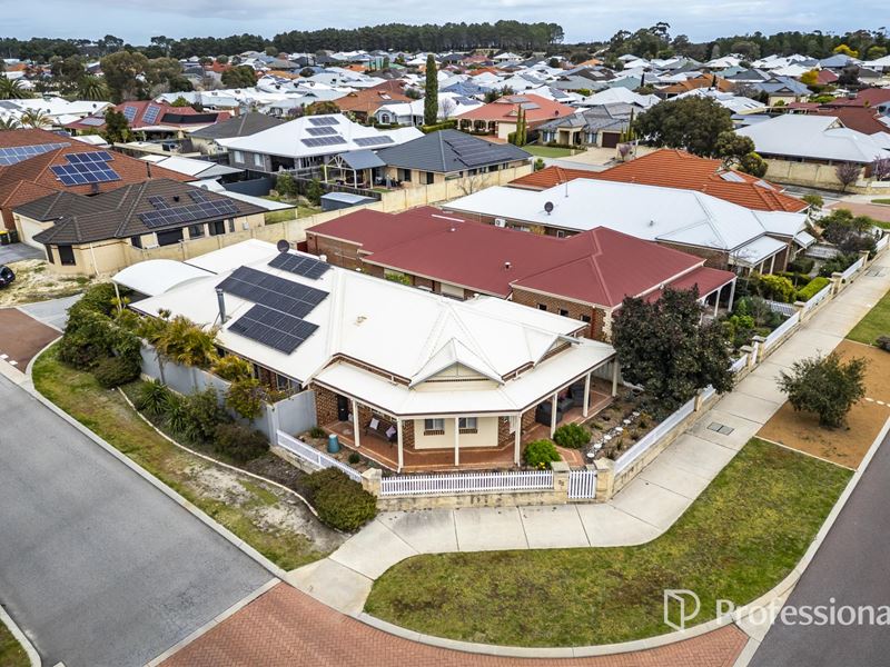 32 Brookmount Drive, Ellenbrook WA 6069