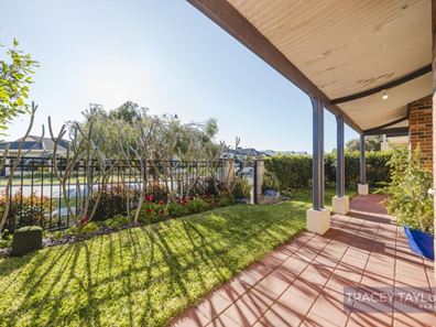 12 Knighton Way, Butler WA 6036