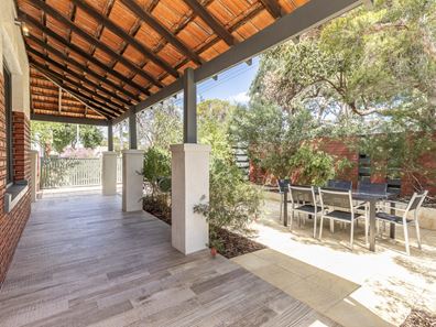 60 Edinboro Street, Mount Hawthorn WA 6016