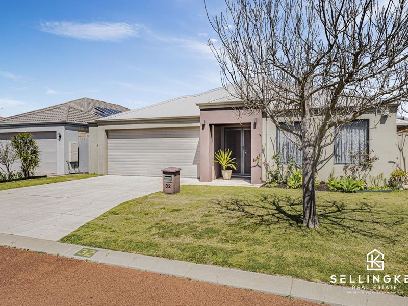 32 Dorchester Turn, Canning Vale WA 6155
