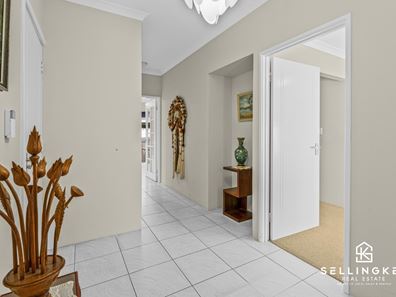 32 Dorchester Turn, Canning Vale WA 6155