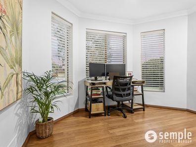 11 Elderberry Drive, South Lake WA 6164