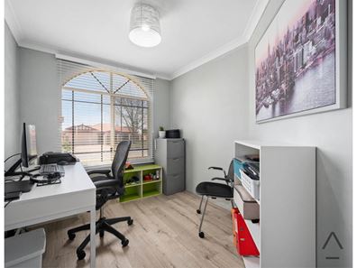 81 Southacre Drive, Canning Vale WA 6155