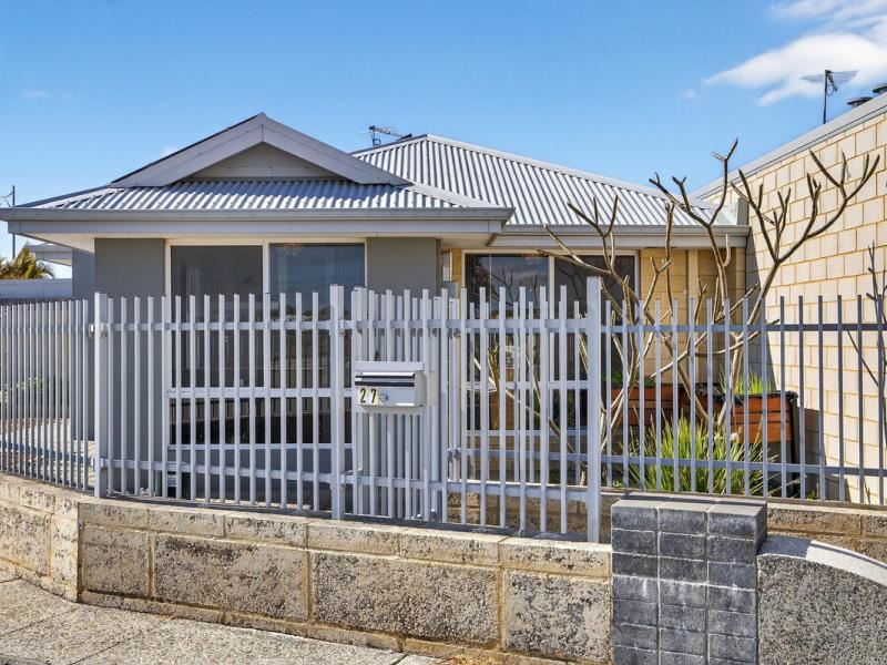 27 Adelong Avenue, Golden Bay