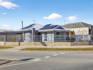 27 Adelong Avenue, Golden Bay WA 6174