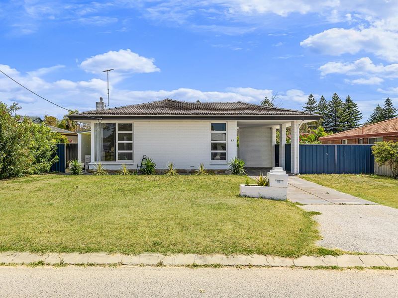 13 Leo Place, Rockingham