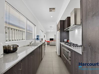 48 Interdominion View, Piara Waters WA 6112