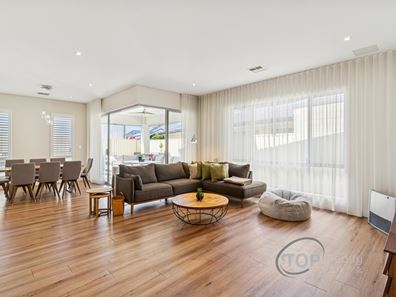 20A Riga Crescent, Willetton WA 6155