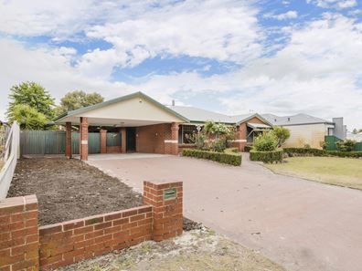 14 Sanderling Grove, Ballajura WA 6066