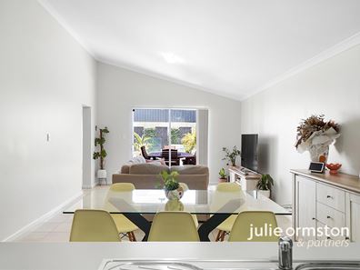 7 Mountain Street, Banksia Grove WA 6031