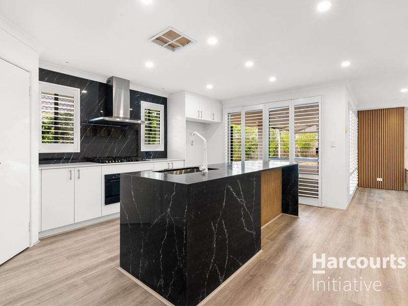 11 Liriope Parkway, Sinagra