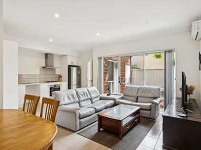 13D McMillan Street, Victoria Park WA 6100
