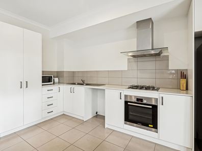 13D McMillan Street, Victoria Park WA 6100