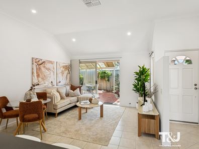 255A Grand Promenade, Doubleview WA 6018