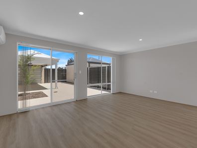 163 Badgerup Avenue, Lakelands WA 6180