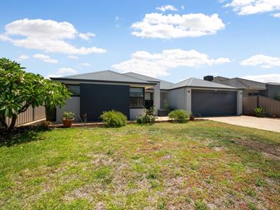 26 Tulip Way, East Cannington WA 6107