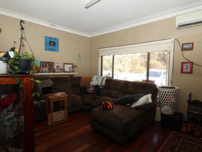 10 Albany Highway, Williams WA 6391