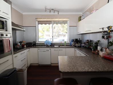 10 Albany Highway, Williams WA 6391