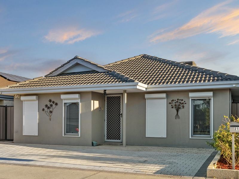 21 Torino Crescent, Piara Waters