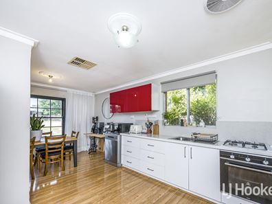 25 Lyrebird Way, Thornlie WA 6108